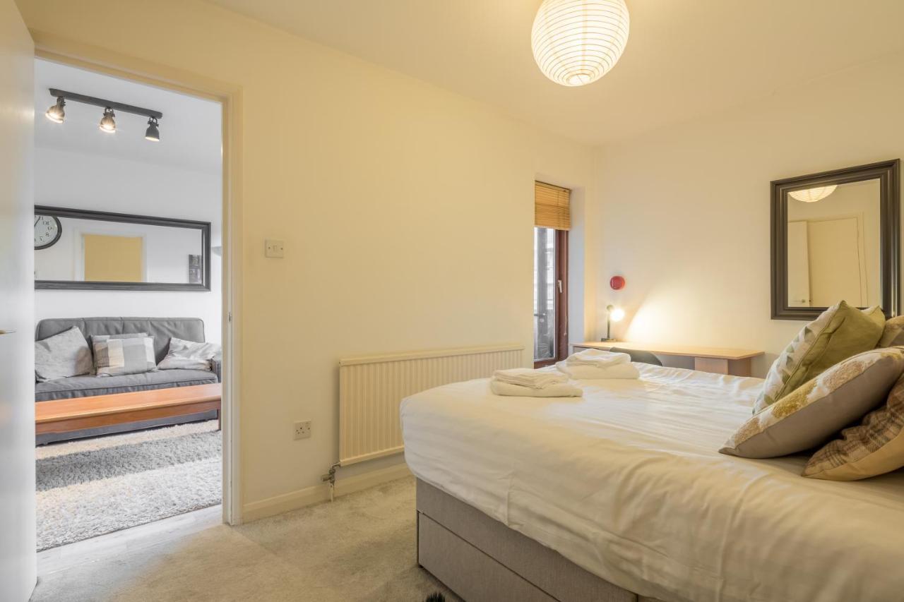 Super Central Cambridge Flat For Up To 4 People ภายนอก รูปภาพ