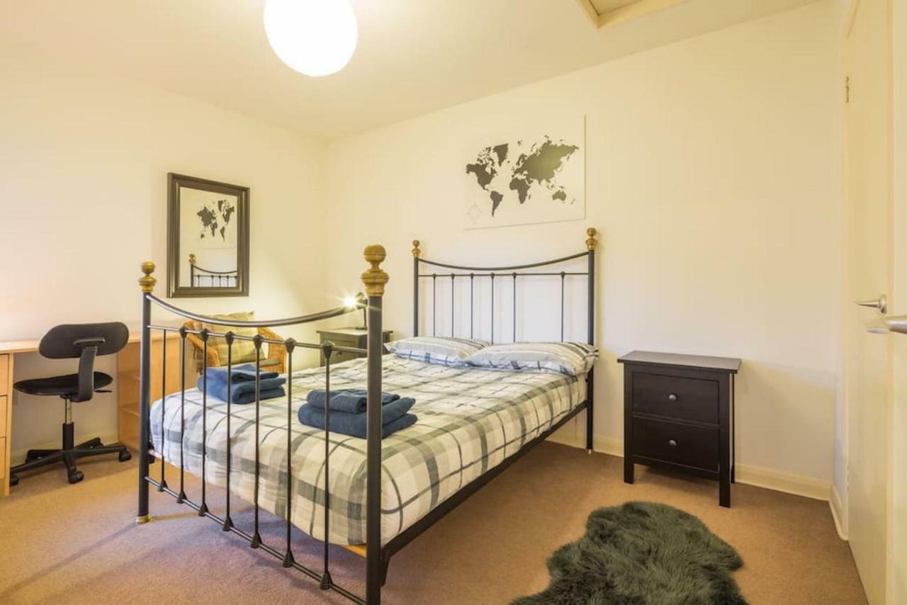 Super Central Cambridge Flat For Up To 4 People ภายนอก รูปภาพ