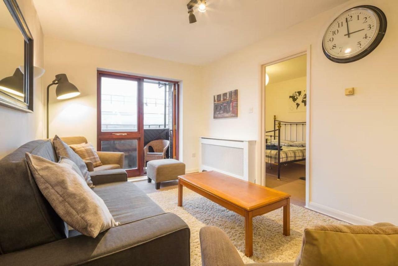 Super Central Cambridge Flat For Up To 4 People ภายนอก รูปภาพ